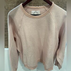 THE GREAT. Relaxed Crewneck college Sweatshirt - Dusty Blush